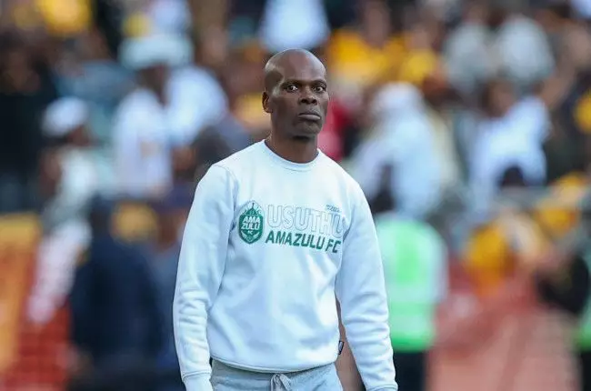 Arthur Zwane treinador AmaZulu FC após derrota 1-0 contra Kaizer Chiefs Moses Mabhida Stadium 16 maio 2026