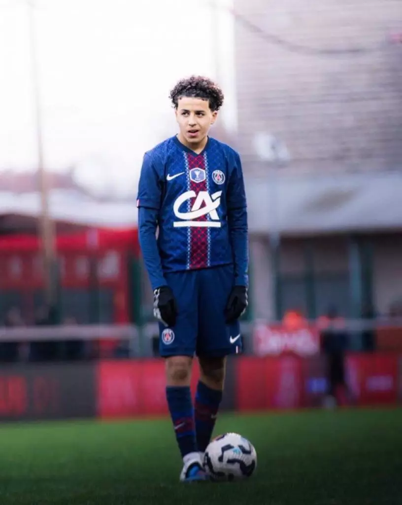 Aymen Assab meio franco-marroquino PSG U19 17 anos nascido em Clichy se junta ao AS Monaco livre verão 2026