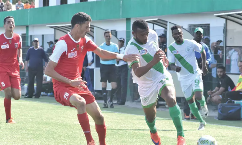 Walid Azarou, atacante marroquino do Ajman Club, prorroga seu contrato até 2028, maio de 2026