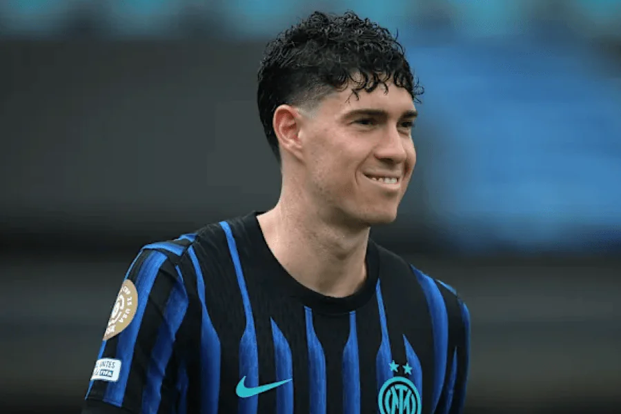 Alessandro Bastoni Inter Milan defensor central temporada 2025-26