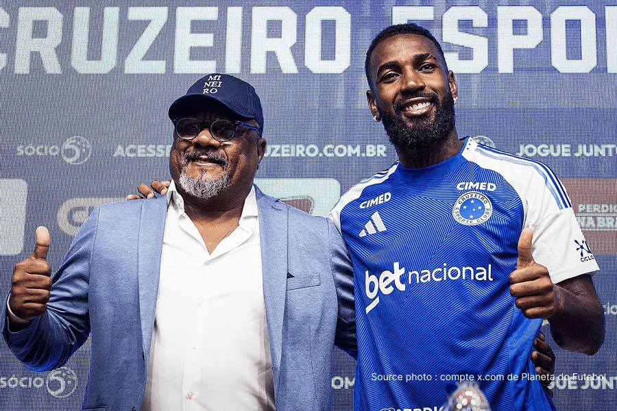 Gerson meio-campista do Cruzeiro expulso durante Boca Juniors Cruzeiro Copa Libertadores 19 de maio de 2026 na La Bombonera – ausente contra o Barcelona SC