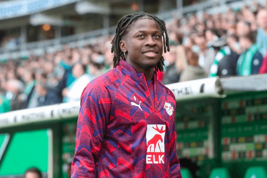 Johan Bakayoko e Conrad Harder jogadores de RB Leipzig no grupo para a turnê África do Sul RE KAOFELA antes Cardoso Sundowns Leipzig 29 maio