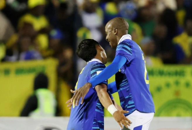 Phuti Mohafe treinador Polokwane City antes do Polokwane City Sundowns 3 de maio de 2026 no Loftus Versfeld – Betway Premiership