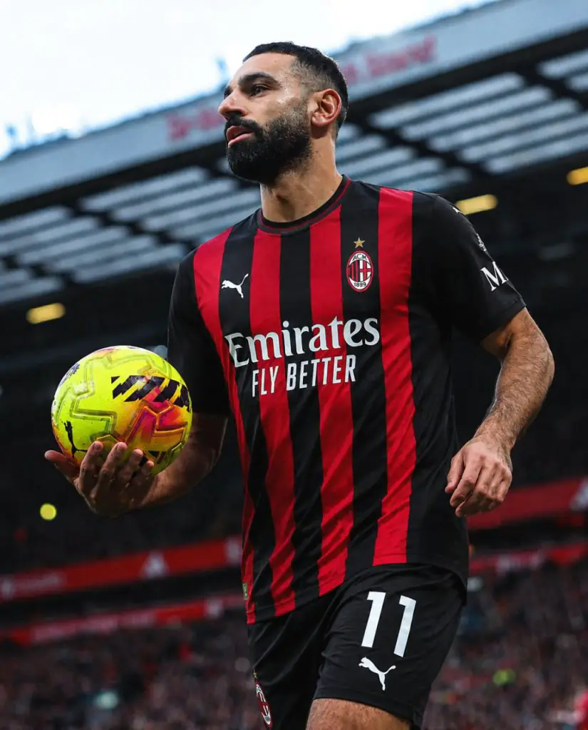 Mohamed Salah, atacante egípcio do Liverpool, livre em junho de 2026, na mira do Fenerbahçe para a janela de transferências 2026