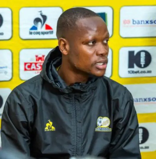 Nkota lesionado Bafana Mundial 2026: o atacante do Al-Ettifaq ex-Orlando Pirates revela sua lesão