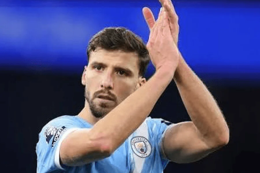 Ruben Dias em duelo defensivo com Manchester City Premier League 2025-26 — 255 jogos em todas as competições desde 2020