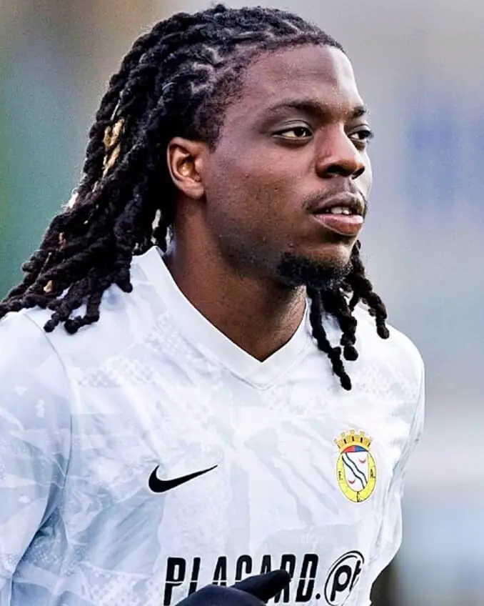 Bastien Meupiyou com a camisa do FC Alverca na Liga Portugal, temporada 2025-2026