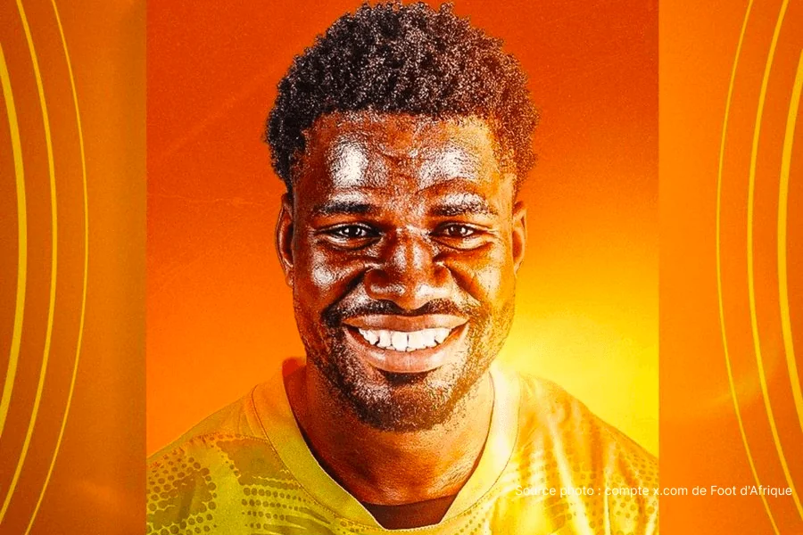Marc Diouf converte o pênalti decisivo durante Simba 0-1 TP Mazembe Tour 5 playoffs Mazembe Simba 3 junho Linafoot 18 maio 2026